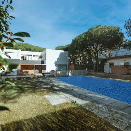 Casa Rural Platja D'aro, 3 Dormitorios, 7 Personas - Es-329-29 *